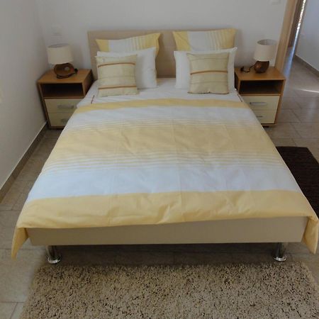 Apartments Cubela Beautiful Garden Trogir Exterior foto